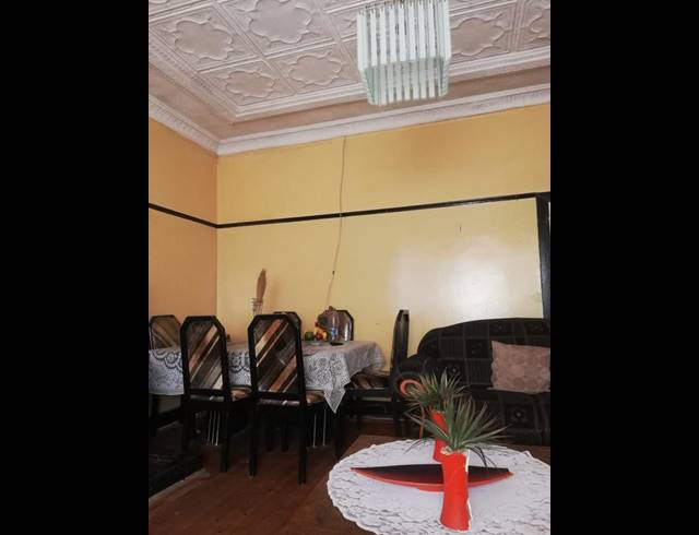 3 BEDROOM HOUSE FOR SALE IN MAYFAIR